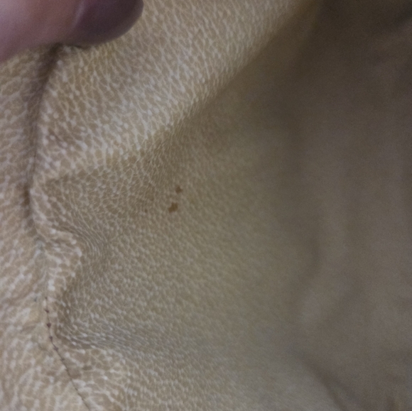 ⛔️SOLD⛔️Gucci Accessory Collection Camera Bag GG Supreme Monogram W/COA - Picture 9 of 17